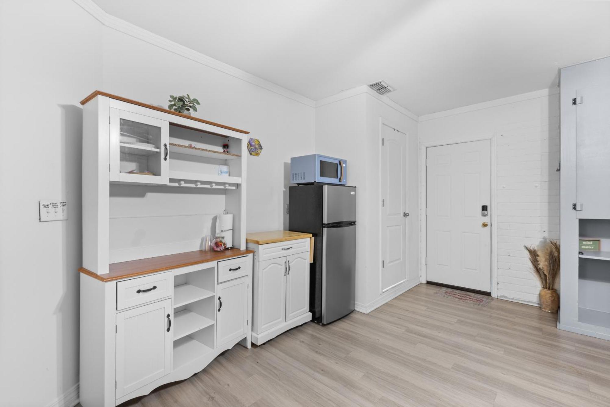Pet Friendly Large Studio With Free Wi-Fi In Great Location! Ориндж-Парк Экстерьер фото