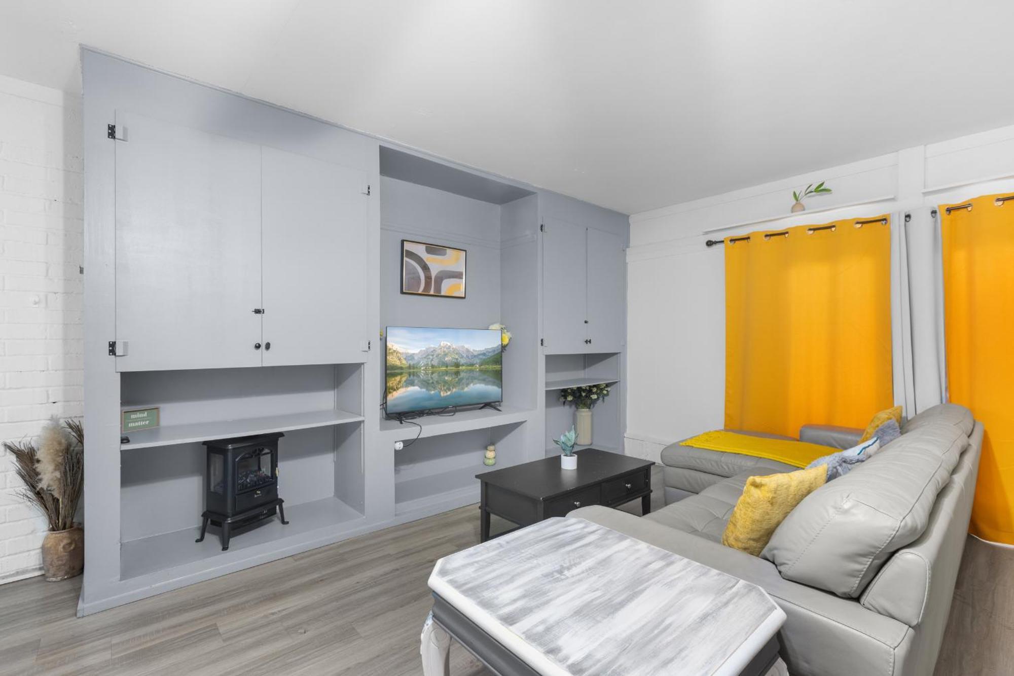 Pet Friendly Large Studio With Free Wi-Fi In Great Location! Ориндж-Парк Экстерьер фото